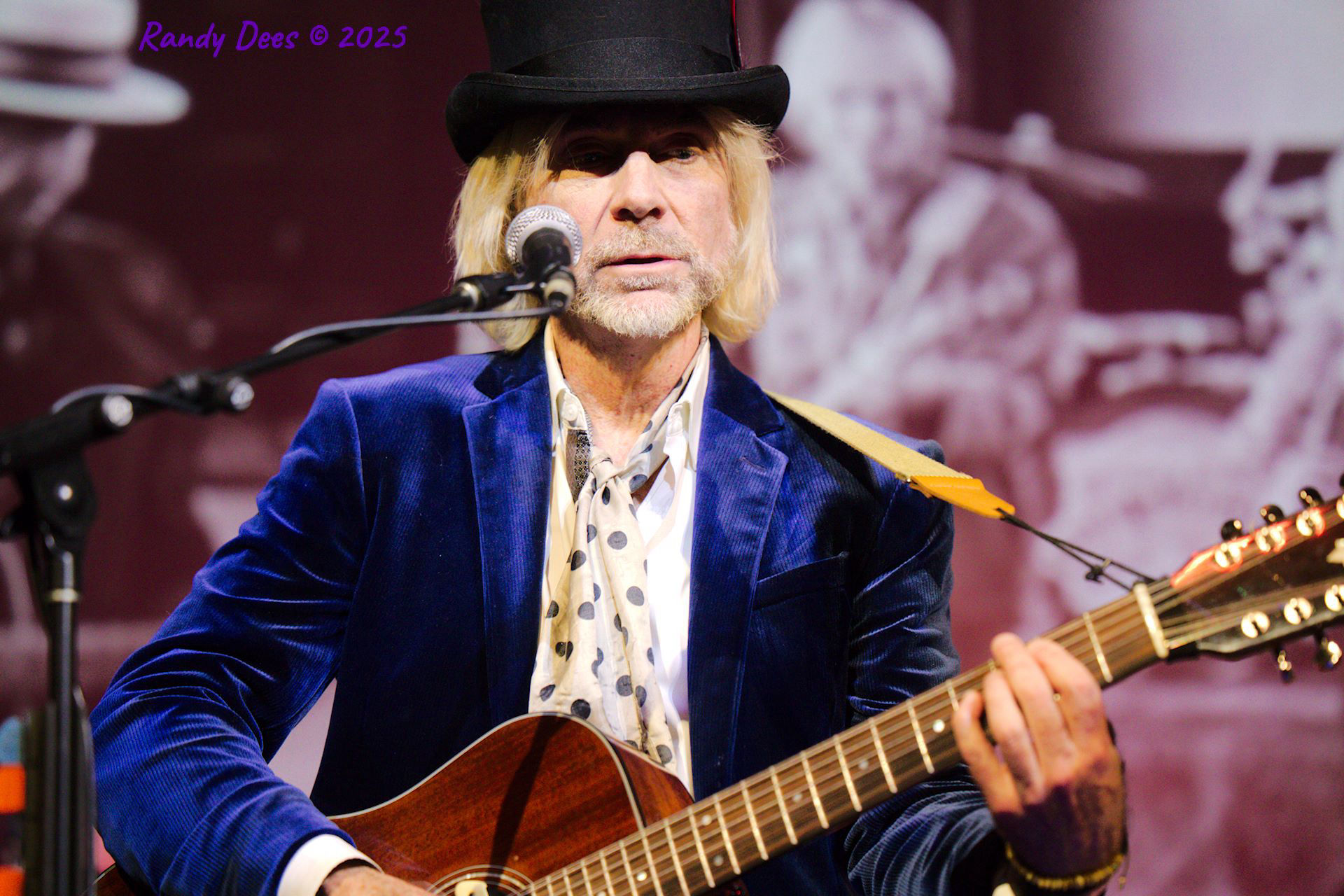 The Traveling Wilburys & Beyond