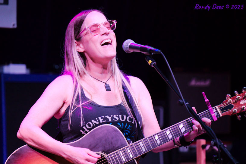 Barbara Nesbitt at Cantina Sound House Concerts