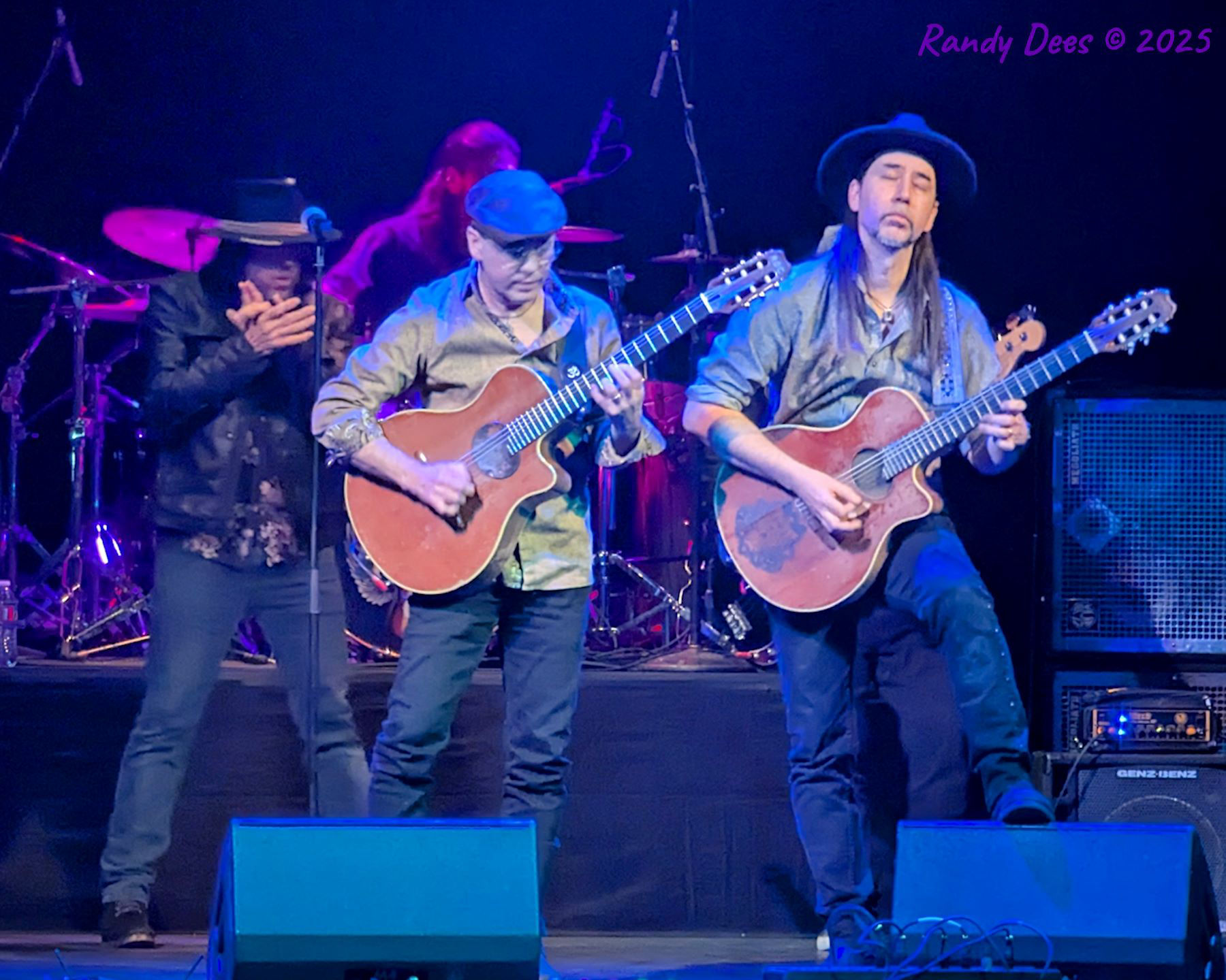 Los Lonely Boys / Del Castillo