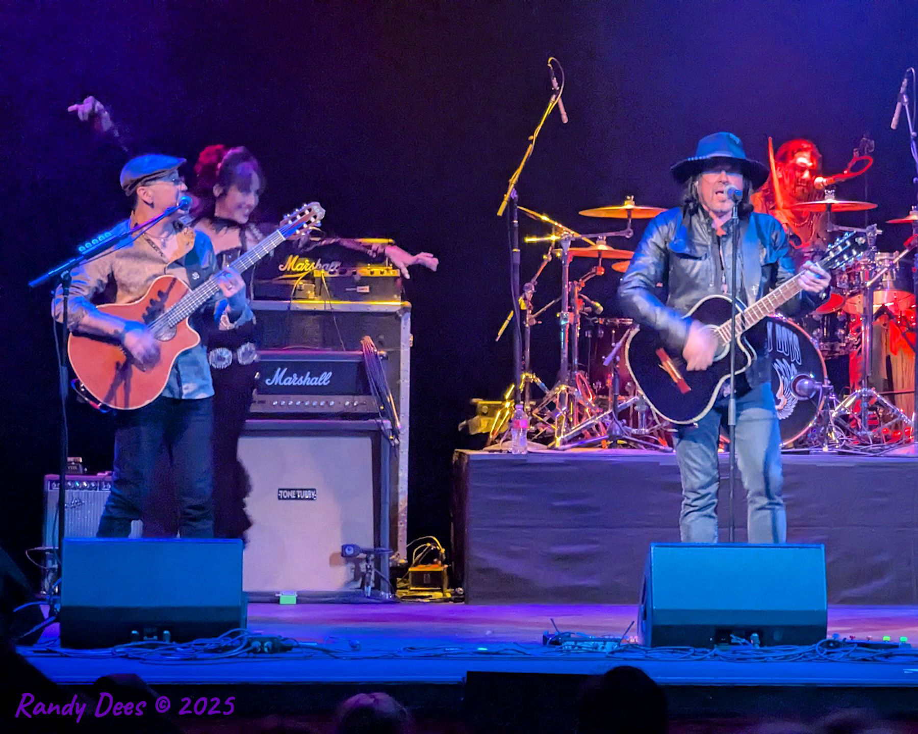 Los Lonely Boys / Del Castillo