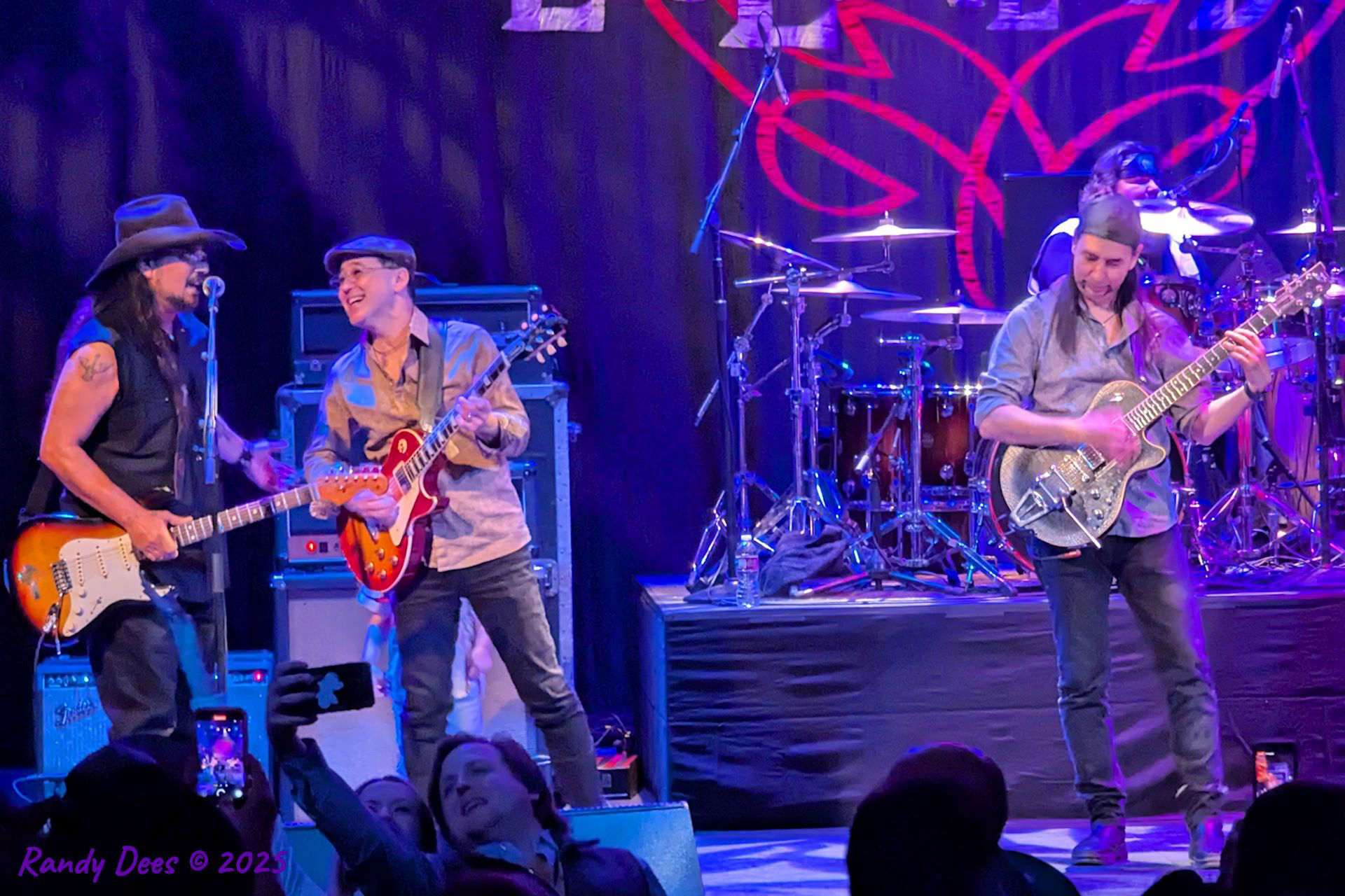 Los Lonely Boys / Del Castillo